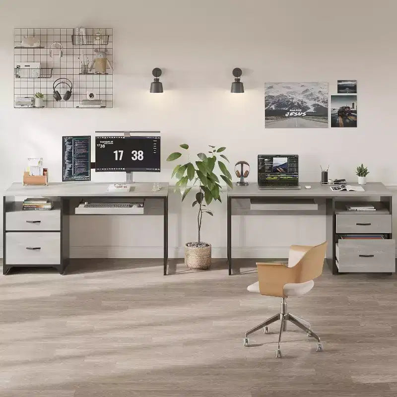 Scrivania da ufficio da 55" con vassoio per tastiera e cassetti portadocumenti, stile industriale con spazio di archiviazione