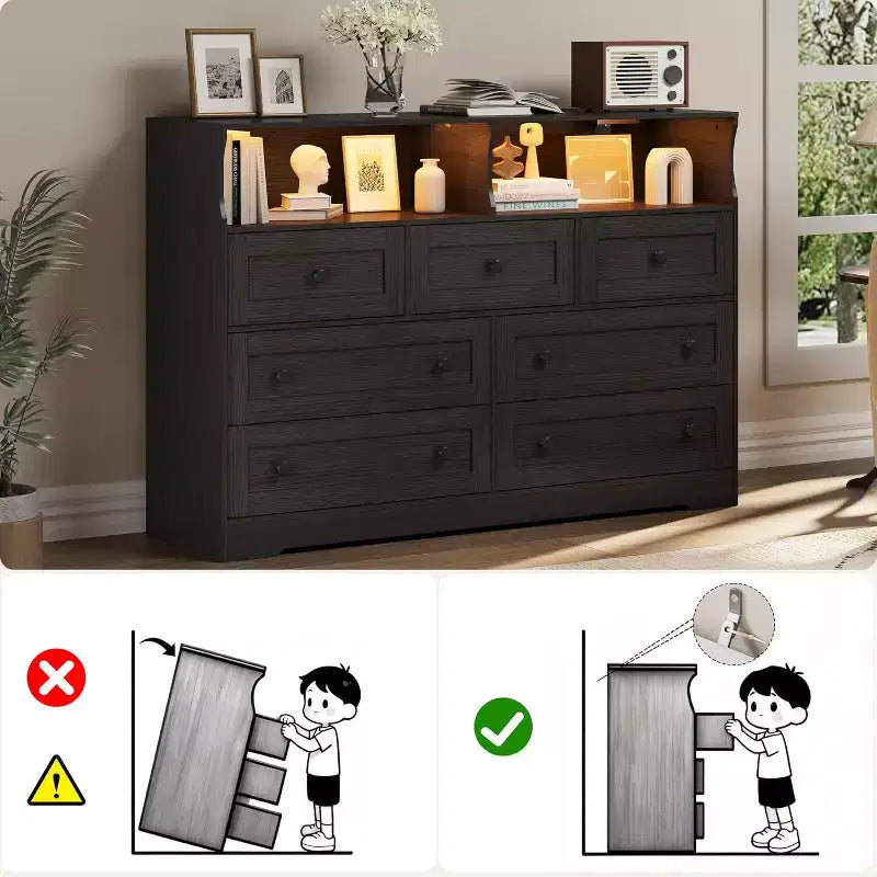 Cassettiera a 7 cassetti con scomparti a giorno, luci LED e porte di ricarica