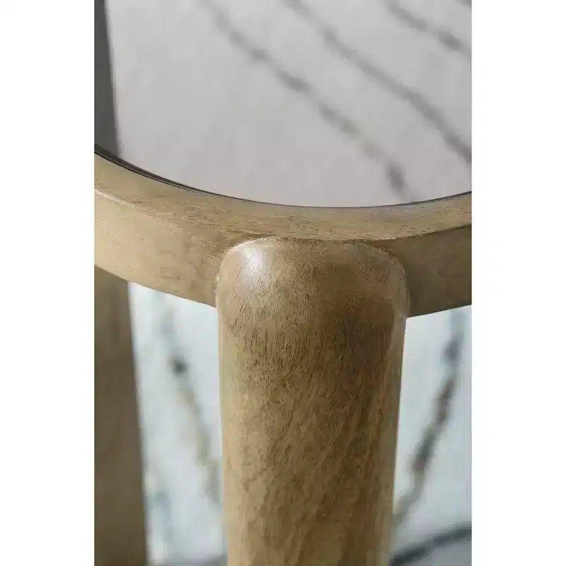 Set di 2 tavolini rotondi con piano in vetro e base in legno di mango, Marrone chiaro
