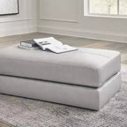 Pouf d'arredo moderno e sovradimensionato, grigio chiaro